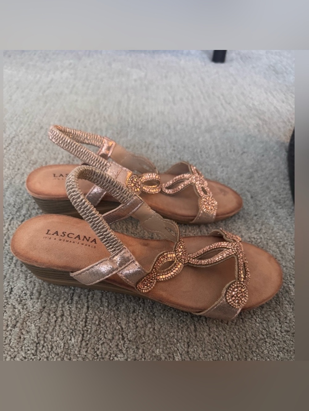 Lascana Women's Braided Metallic T-Strap Sandals - Champagne. Size:39 - Picture 5 of 6